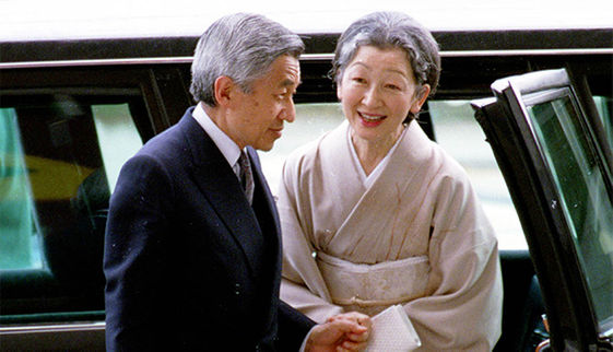 日本美智子皇后不與皇室妥協 曾絕食爭取親自哺育小孩
