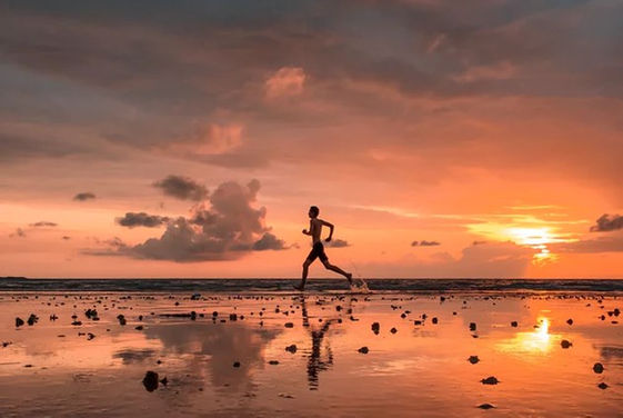 唐綺陽星座運勢週報 11月6日至11月12日 巨蟹座遇到對手 勇於迎戰 爭取機會 Cheers快樂工作人