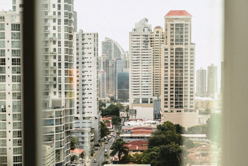 薪水追不上 多數人到這個年紀才能買房 Cheers快樂工作人