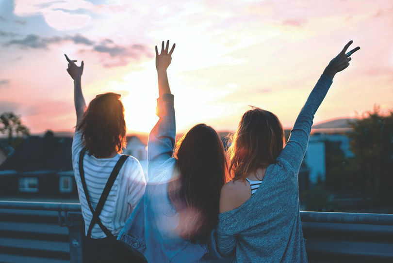 每段關係都不能過度用力 太頻繁的相處 會讓彼此難以喘息 Cheers快樂工作人 每段關係都不能過度用力 太頻繁的相處 會讓彼此難以喘息 Cheers快樂工作人